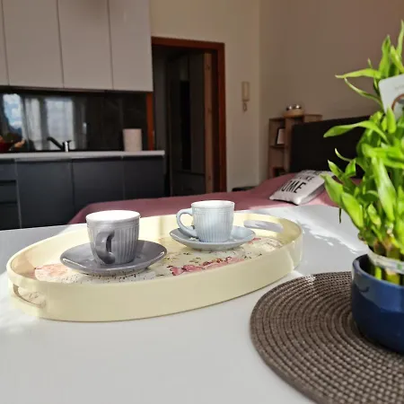 Lovely One Bedroom In דירה *