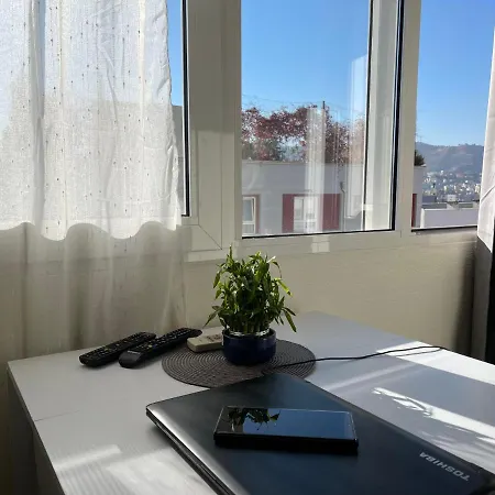 Lovely One Bedroom In شقة تيرانا