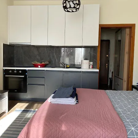Lovely One Bedroom In * Тирана